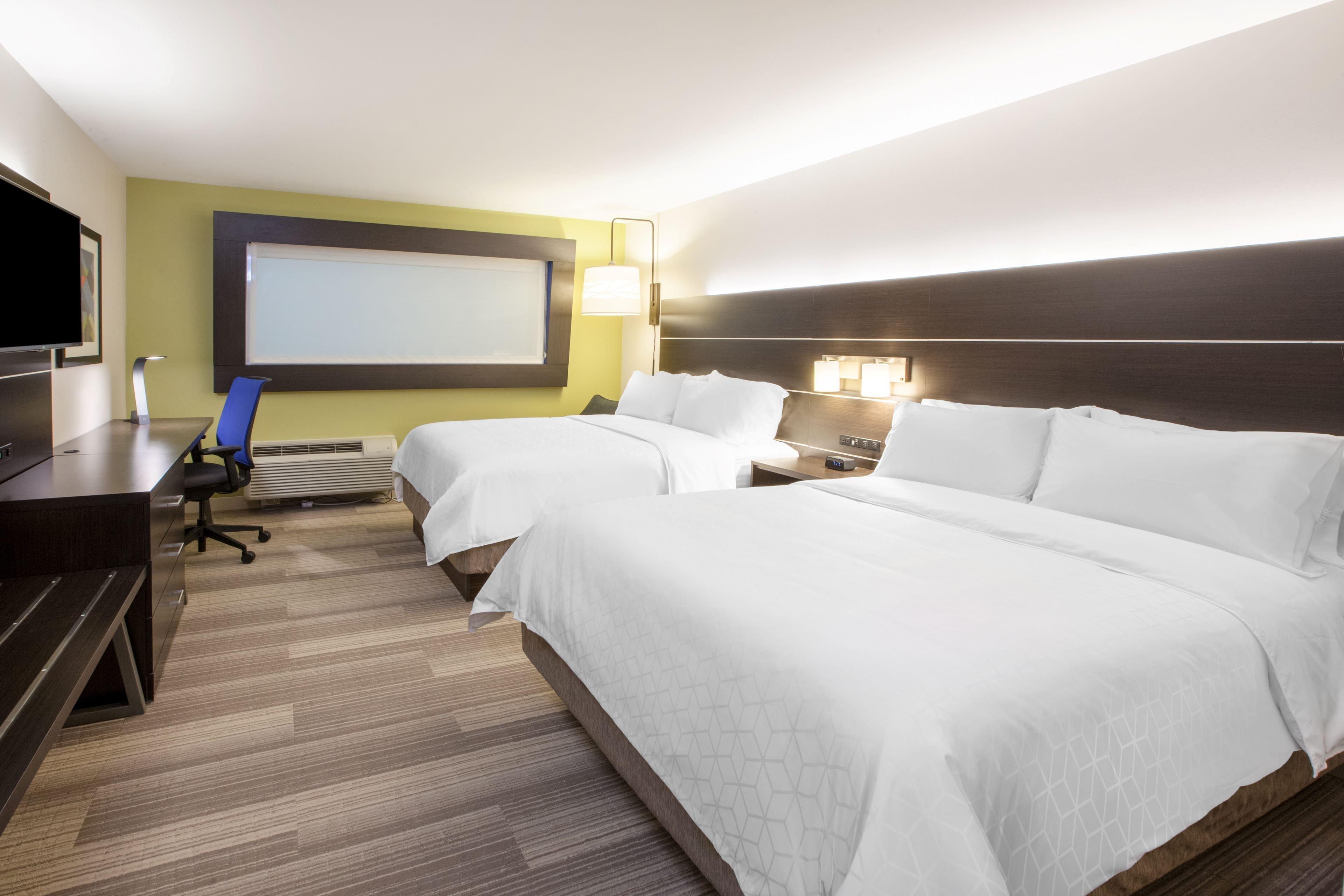 Holiday Inn Express & Suites Butler By Ihg Екстериор снимка